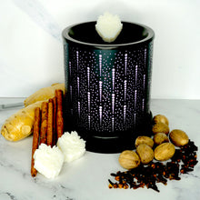 Load image into Gallery viewer, The Lion's Den Candle Company 100% Soy and Refills Hand Made White and Gold Black and Silver Wax Melts Ginger & Spice