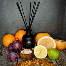 Load image into Gallery viewer, The Lion's Den Candle Company Black Sea 5 oz Reed Diffuser and Refills White and Gold Black and Silver