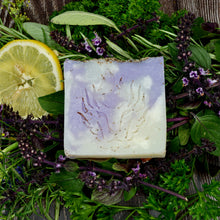 Load image into Gallery viewer, Lavender Soap Artisan Handmade Soap with Lavender Seeds and Lemon
